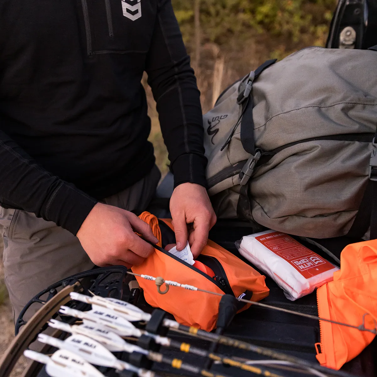 FIELD DRESS KIT