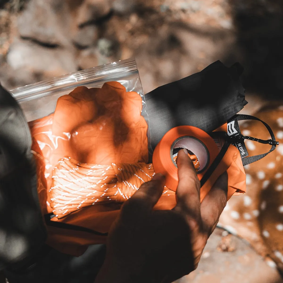 FIELD DRESS KIT