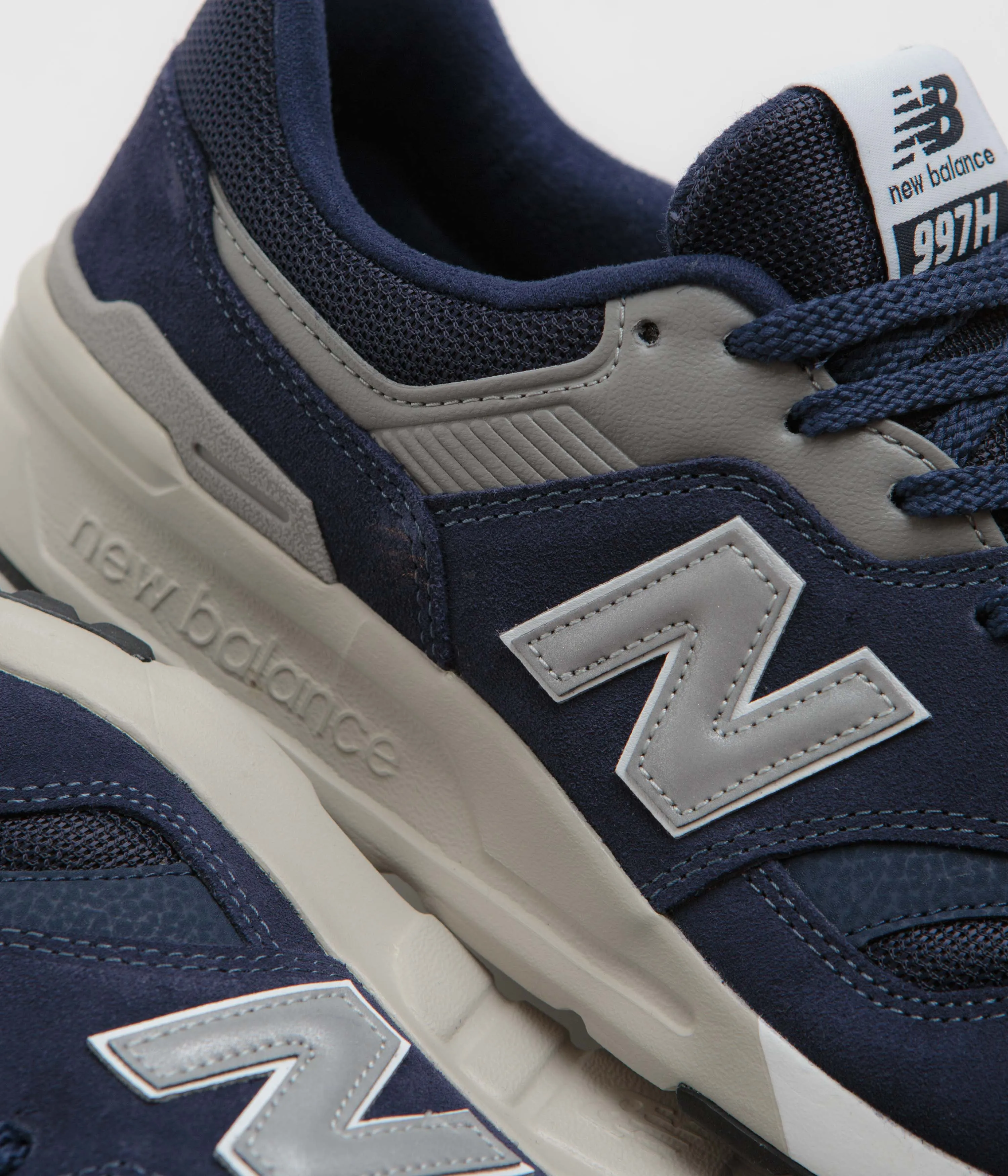 New Balance 997H Shoes - Pigment / Silver