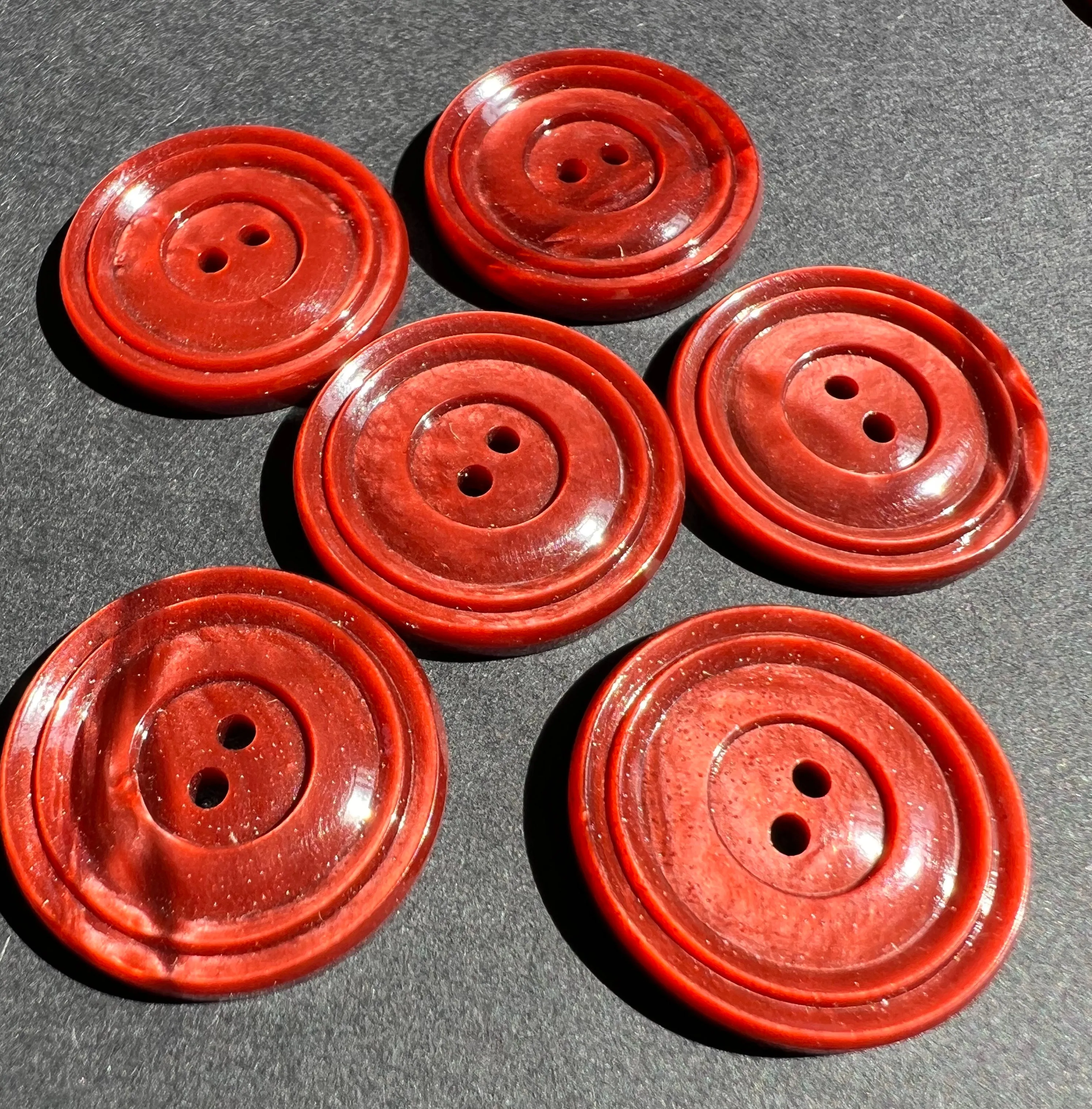 Rich Cinnamon Brown Vintage Buttons - 2.3cm or 1.9cm in Lots of 6 or 12